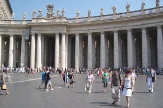 Priority Entrance to St Peters Basilica with Audio Guide