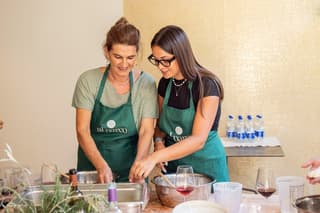 Handmade Mozzarella and Pizza Workshop with Unlimited Wine