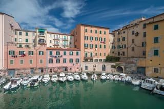 Discover Livorno: Walking Tour with a Local Guide