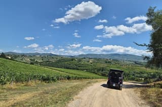 Private Golf Cart Countryside Tour in Florence: Wine & Fam Taste