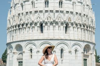 Private Photo Shoot at Iconic Pisa Leaning Tower