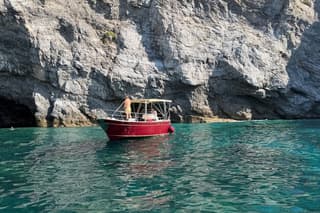 Amalfi Coast & Positano: Private Gozzo Boat Tour with Swim Stops
