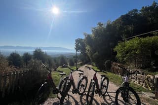 Cannara (PG) E-Bike Rental with Snack