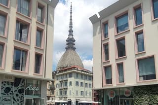 Walking tour of Turin