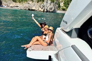 Capri & Positano Private Boat Tour from Naples with Pickup