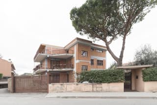 Peperino Attic Flat