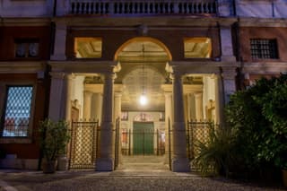 Il Cappello Di Giulietta - 2nd floor - Stairs required