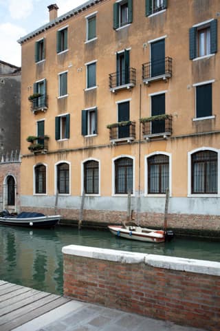 Aqua Apartments