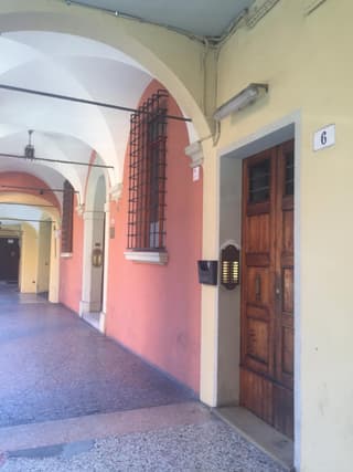 Portici di via Piella (monolocale)