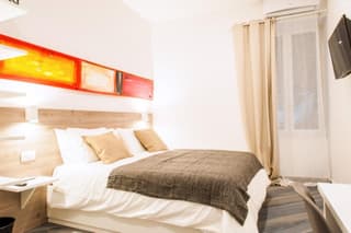 Demi Rooms