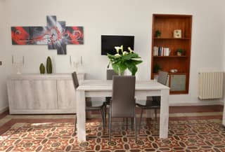 Niria Home