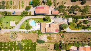 Villa Deluxe
