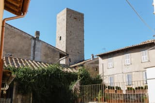 IL RICHIASTRO MEDIEVALE