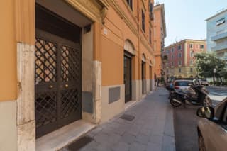 GuestHost - San Lorenzo Modern Flat