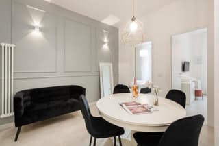 White Flat Santa Croce