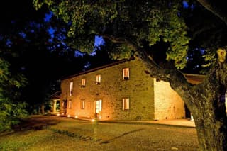 VILLA LIZ Tuscany, private pool, hot tub, property fenced, pets allowed