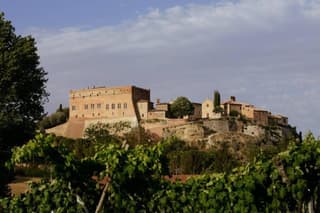 Pasqui Villas La Capanna accogliente casa in paese con vista piscina WiFi