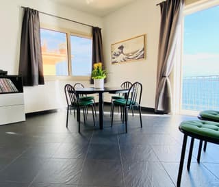 GuestHost - Bright Apartment with Sea View Balcony