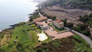 Incanto sul mare con enorme terrazza e piscina