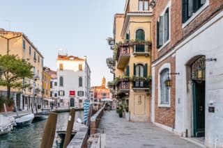 Red House close to @Accademia Bridge