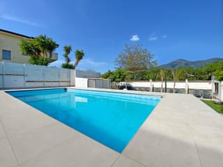 Terrazza sul Vesuvio con piscina