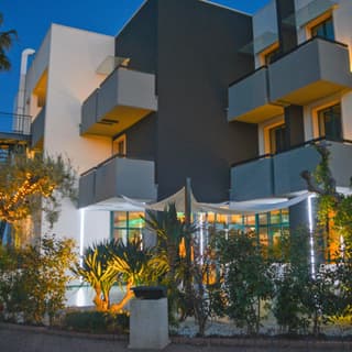 Tuo Hotel