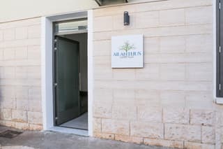 Ailanthus Holiday Suites