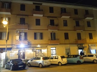 Adriatic Room 50 m dalla stazione Ferroviaria di Ciampino e dalla navetta aeroportuale