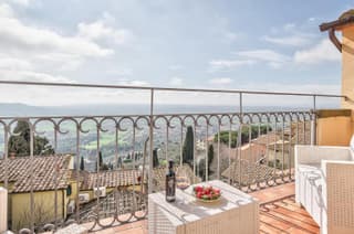 La Terrazza - Together in Tuscany
