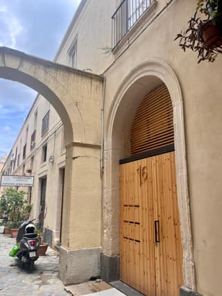 Loft Real Centro Messina 110mq 2 Camere 2 Bagni