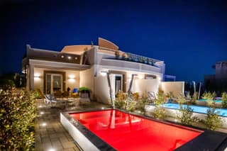 La Collina di Montegrappa - Villas with Heated Private Pool - Suites with Shared Pool
