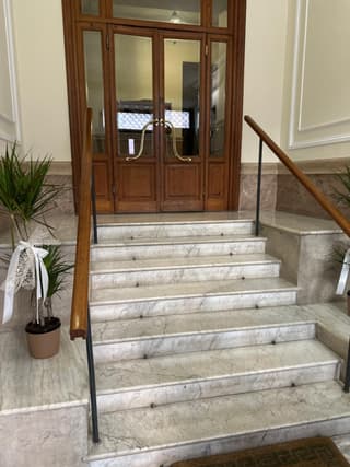 Vatican G&G Suites
