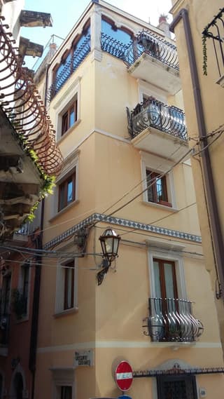 Taormina Rainbow House