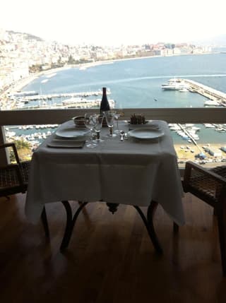 Suite 52