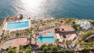 Perla del Golfo Resort