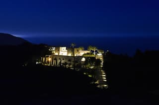 Villa Kete Deluxe Rooms