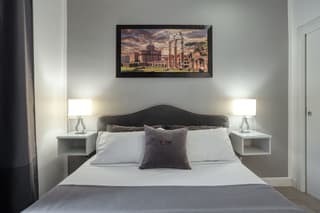 Rhome GuestHouse