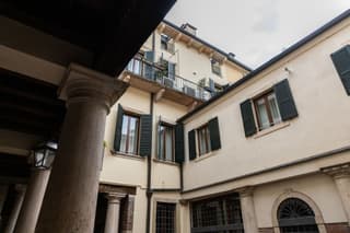 Prestigious Residence Brà with a turret overlooking Verona